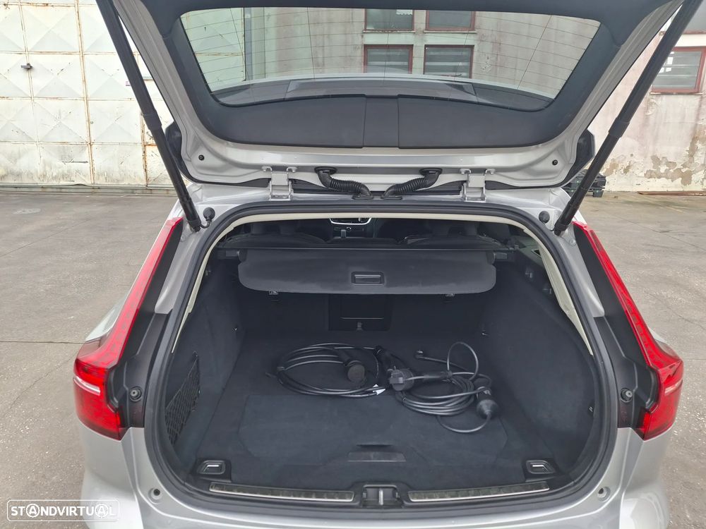 Volvo V60 2.0 T6 AWD TE Plus Dark - 9
