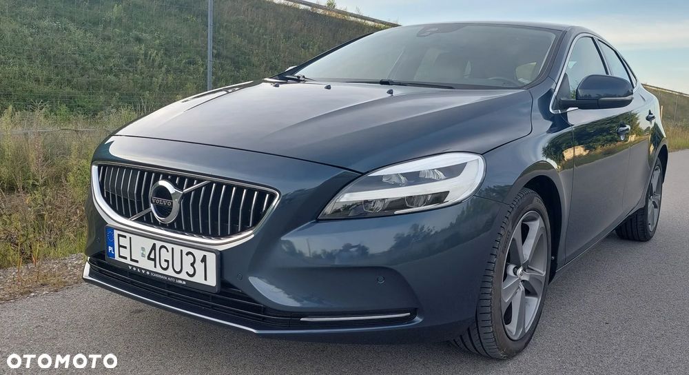 Volvo V40 T3 Drive-E Inscription - 1