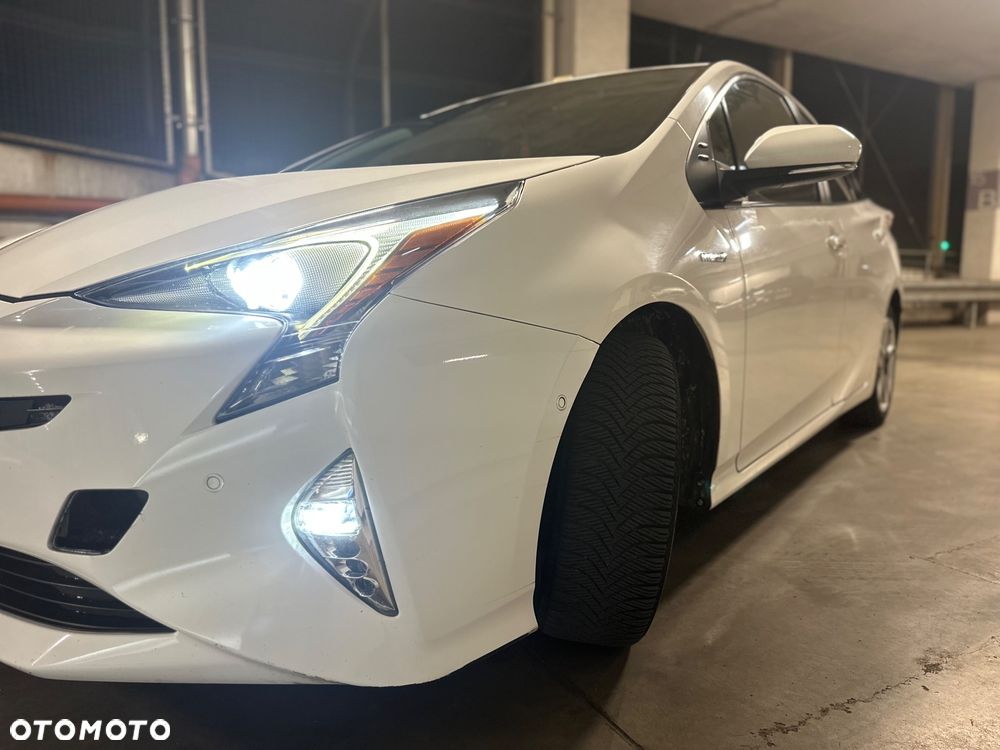 Toyota Prius 1.8 Hybrid Executive - 3
