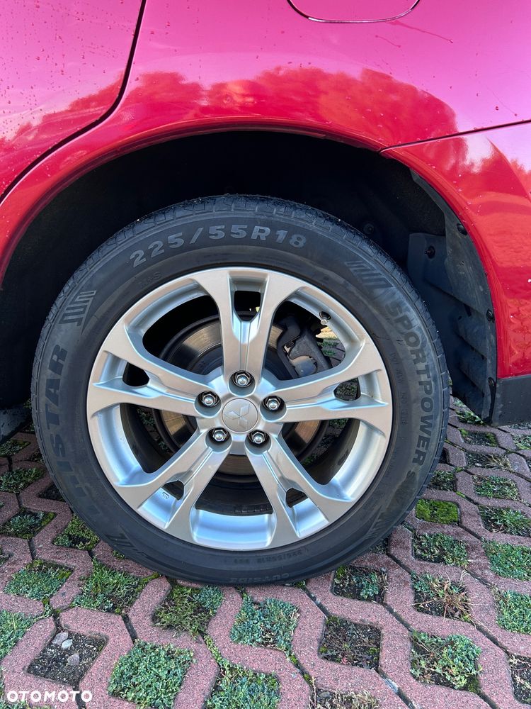 Mitsubishi Outlander - 12