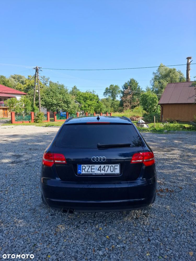 Audi A3 Sportback 2.0 TDI DPF Quattro Ambiente - 4
