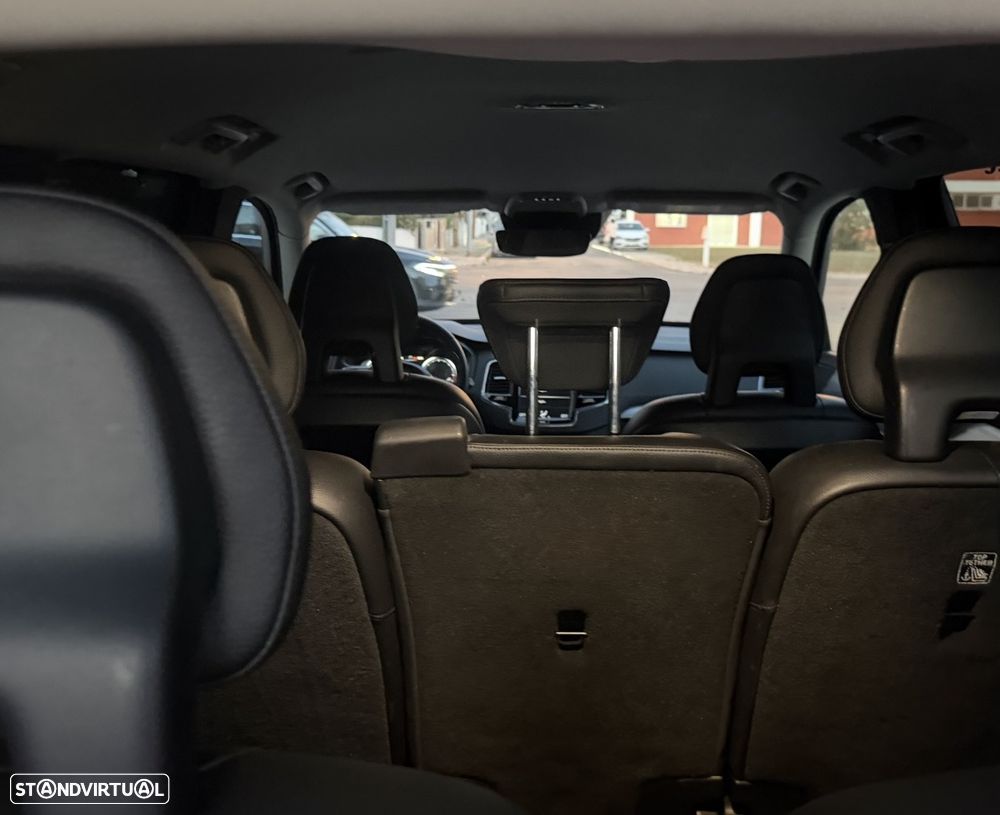 Volvo XC 90 - 32