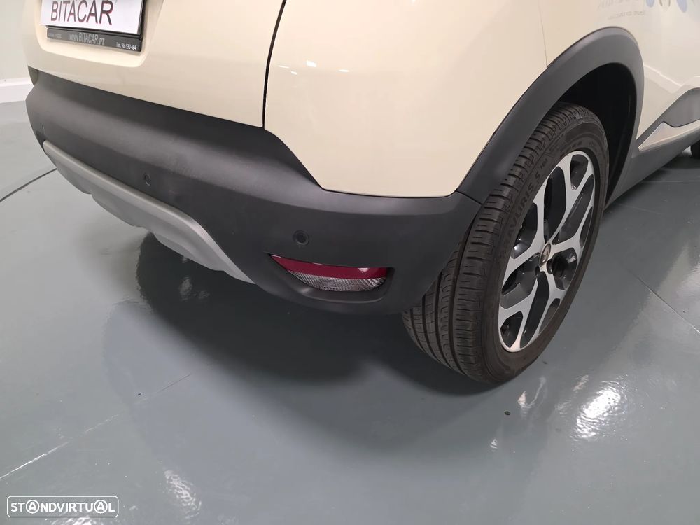 Renault Captur 1.5 dCi Exclusive EDC - 24