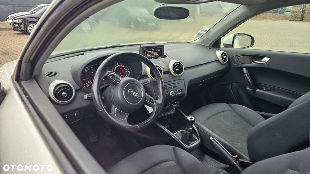 Audi A1 1.6 TDI Attraction - 5