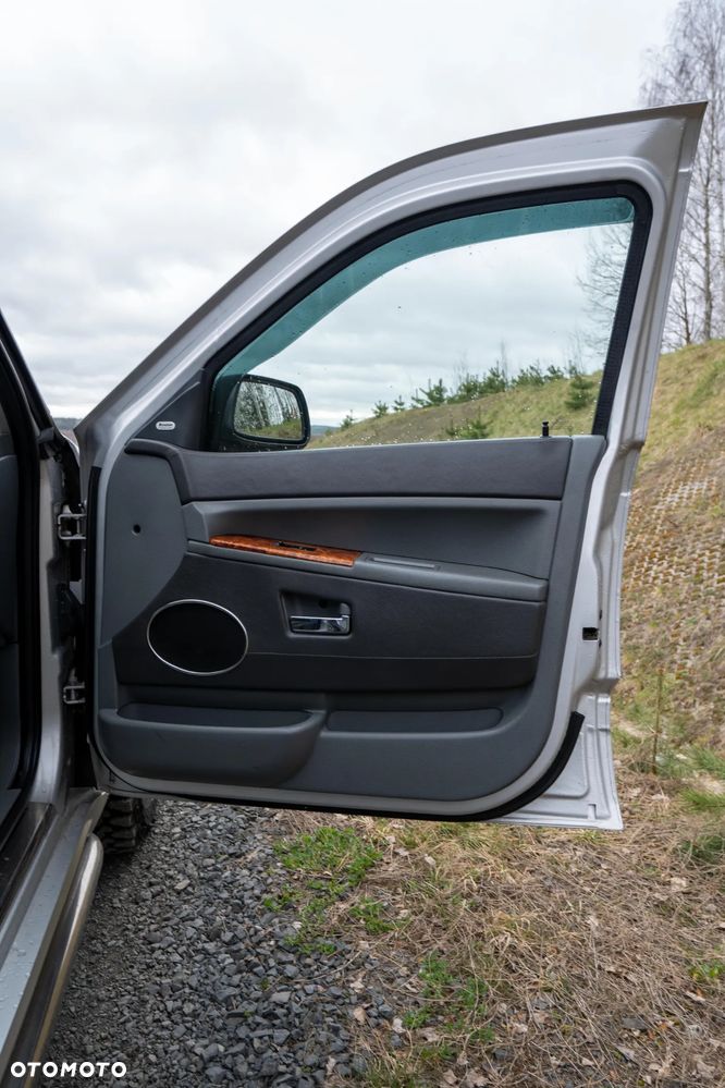 Jeep Grand Cherokee 3.0 CRD Overland - 24