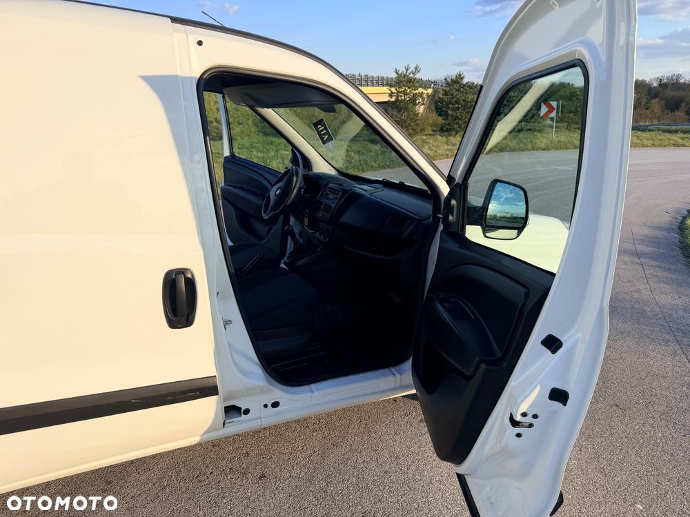 Opel Combo - 13