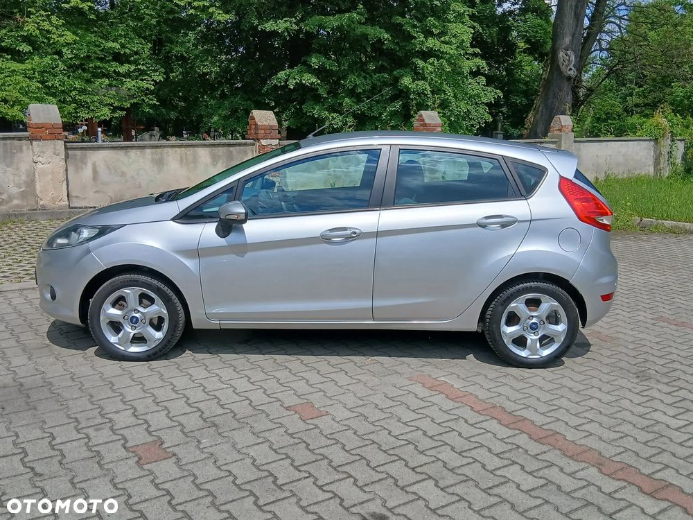 Ford Fiesta 1.25 Silver X (Ambiente) - 4