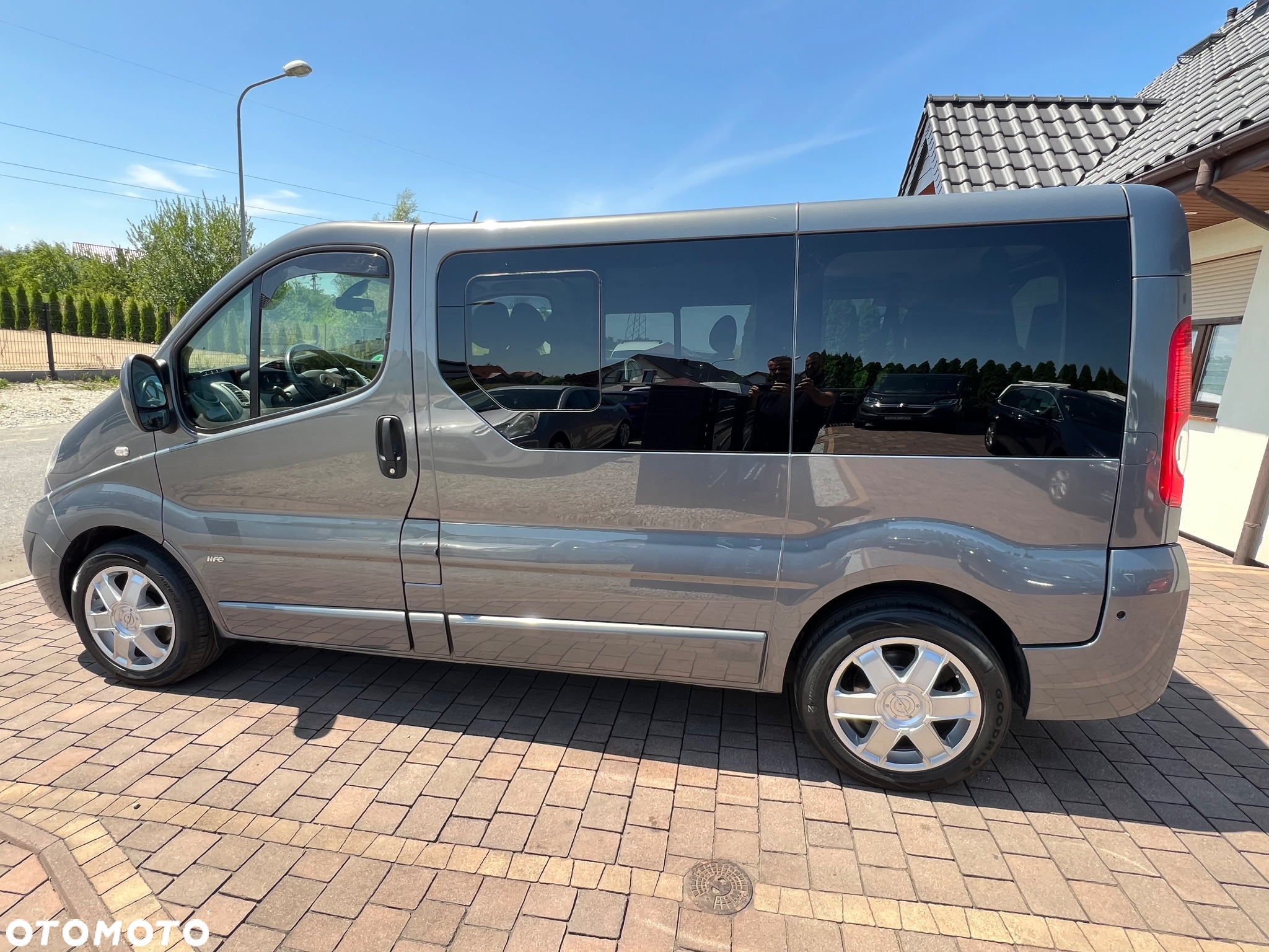 Opel Vivaro 2.0 CDTI L1H1 Life Cosmo - 10