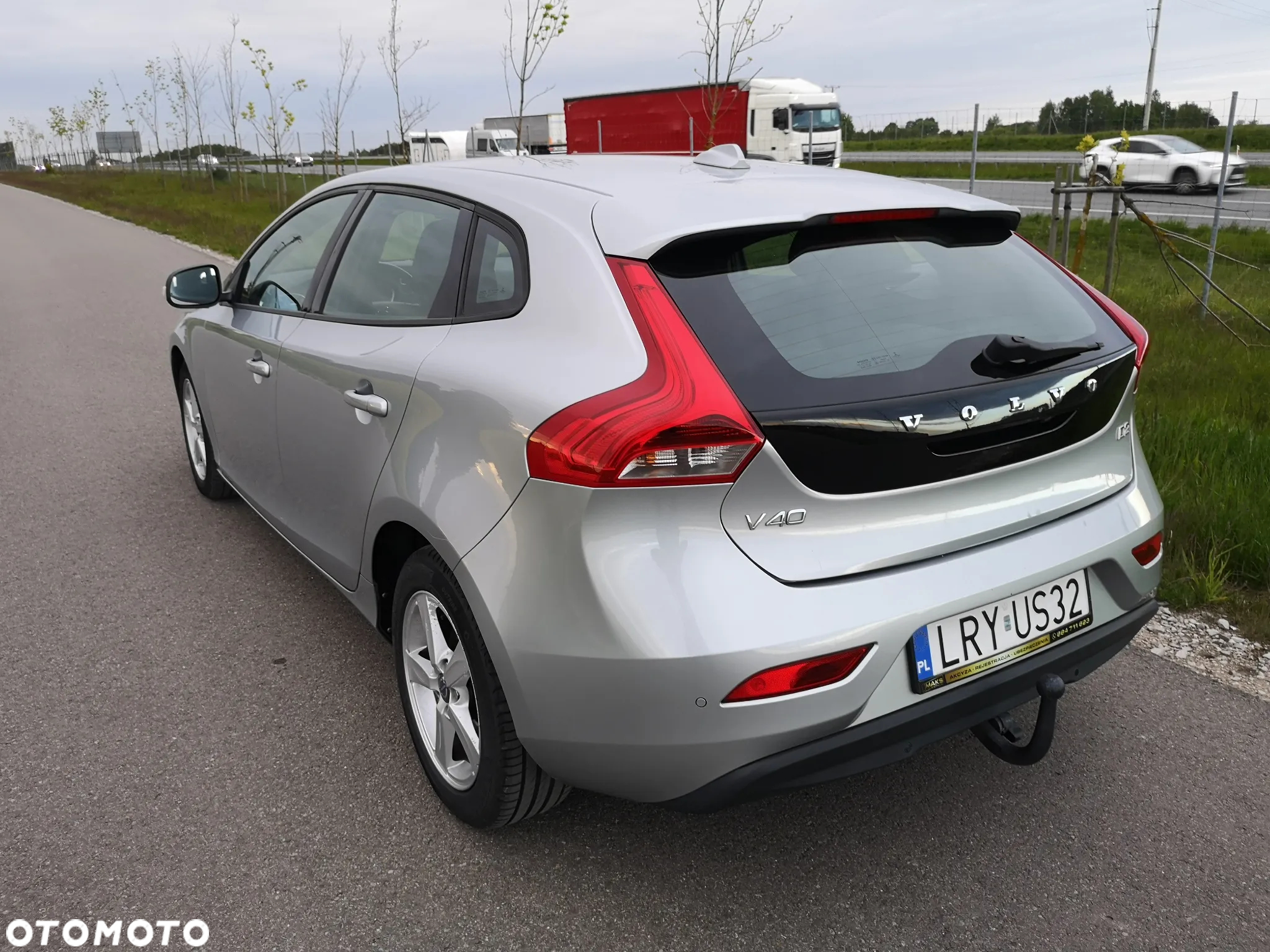 Volvo V40 - 25