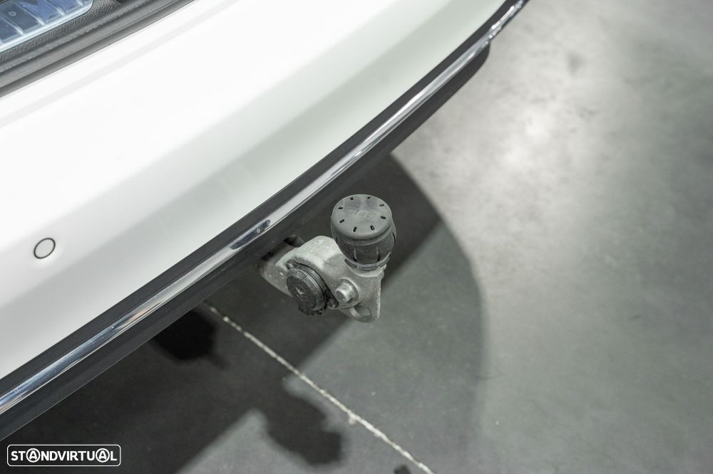 Mercedes-Benz C 300 de Avantgarde - 12