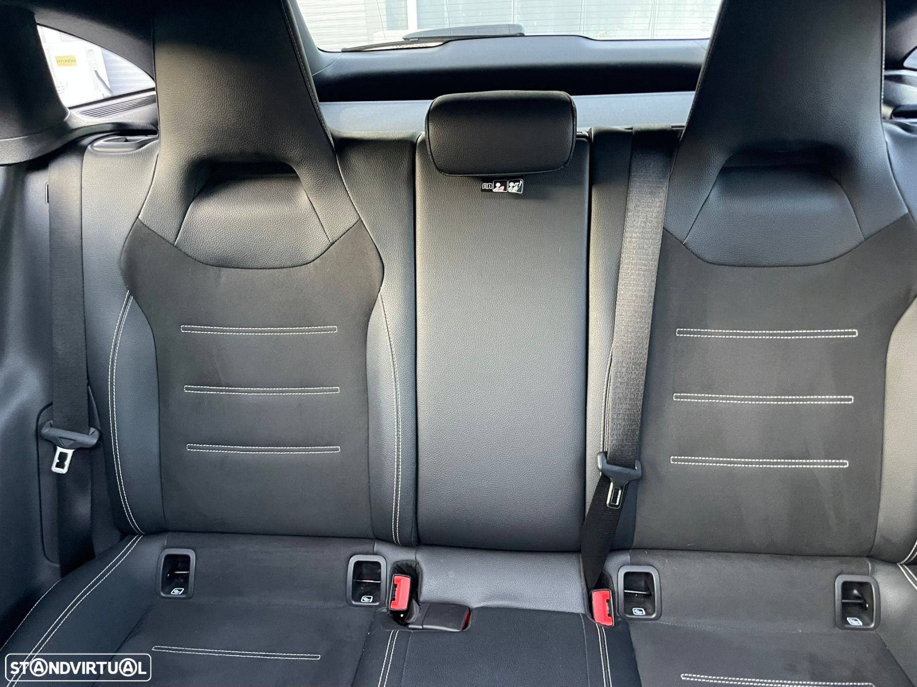 Mercedes-Benz CLA 250 - 13