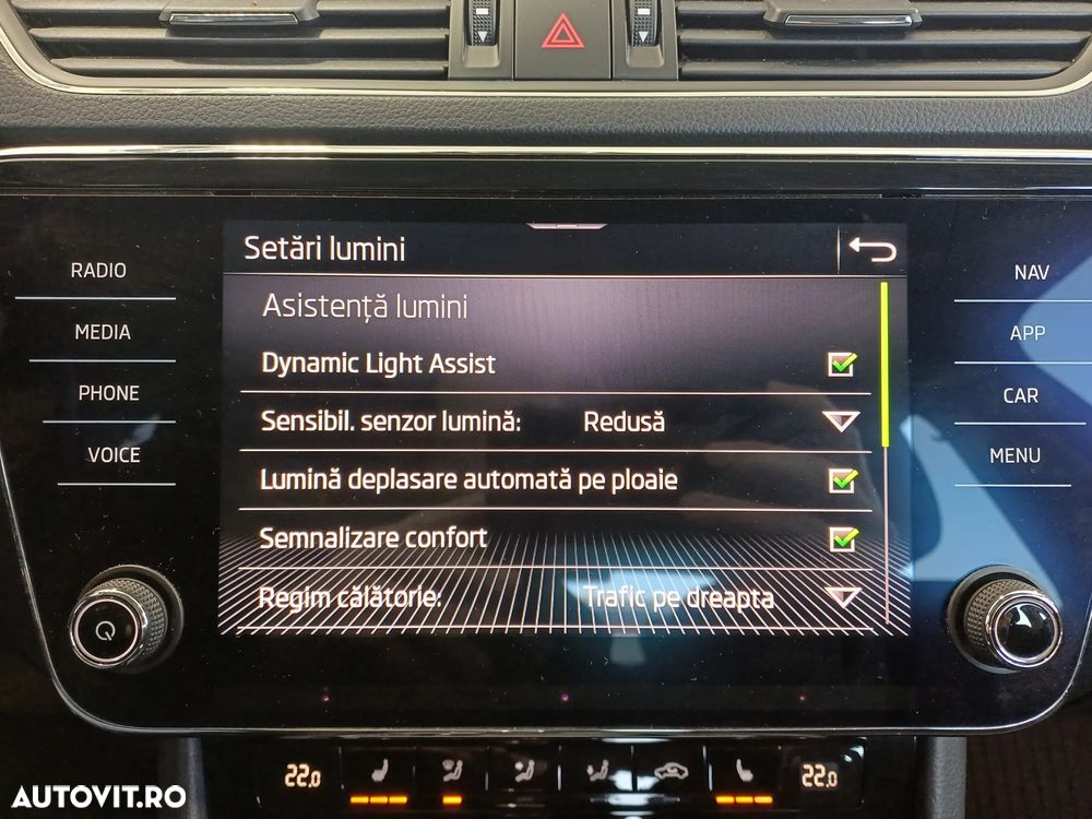 Skoda Superb 2.0 TDI DSG Ambition - 20