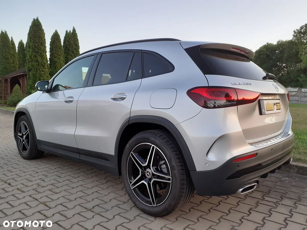 Mercedes-Benz GLA 200 AMG Line - 34