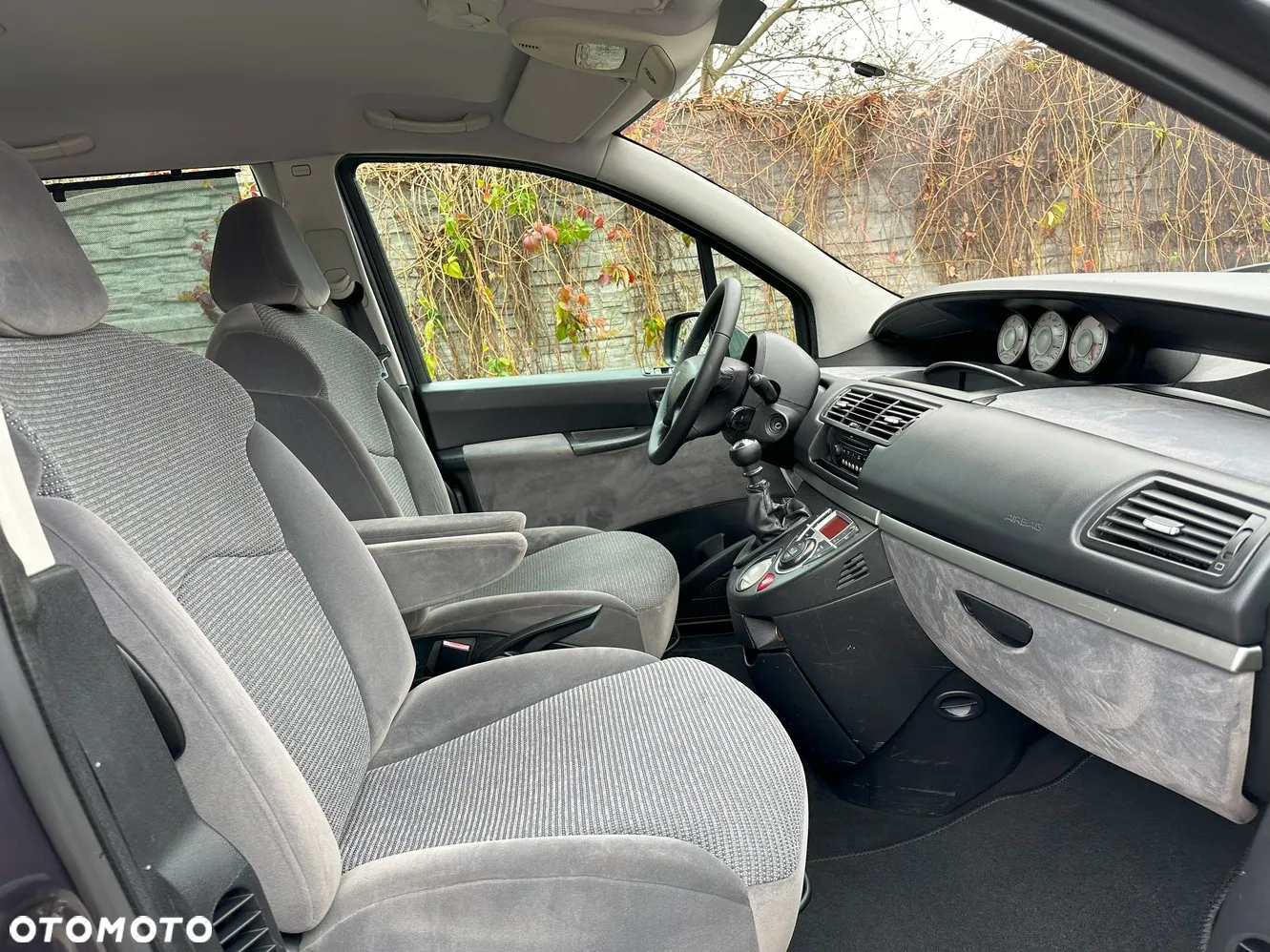 Peugeot 807 HDi 135 Tendance - 9