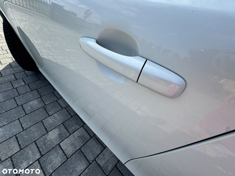 Volvo V40 D3 Drive-E Inscription - 16