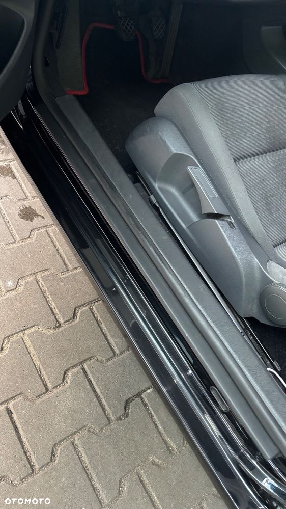 Volkswagen Golf - 11