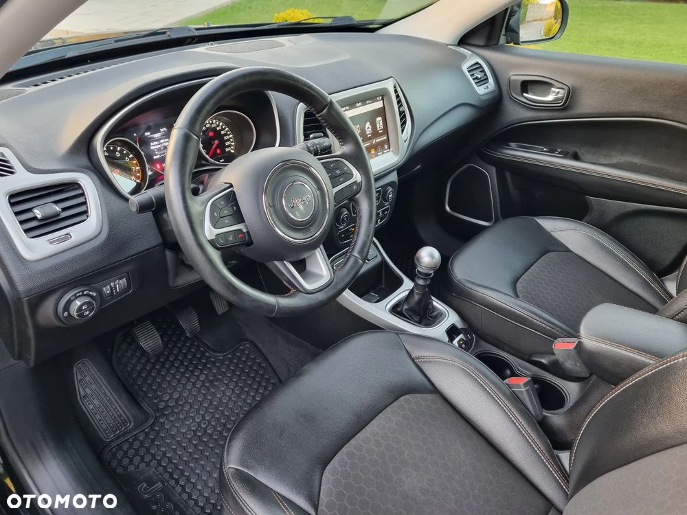 Jeep Compass 1.4 MultiAir Longitude - 11