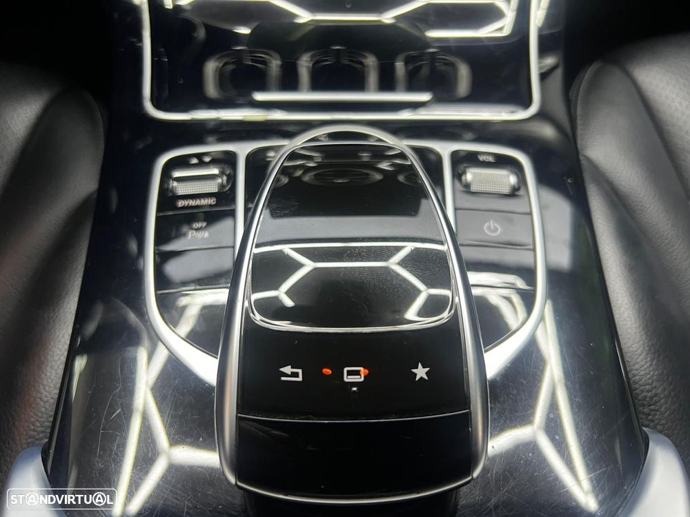 Mercedes-Benz C 300 BlueTEC Hybrid AMG Line - 40