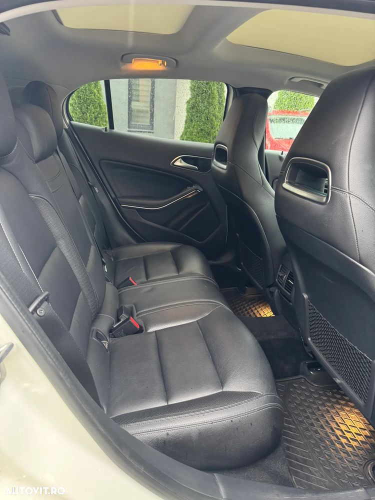 Mercedes-Benz GLA 250 4MATIC Aut. - 13