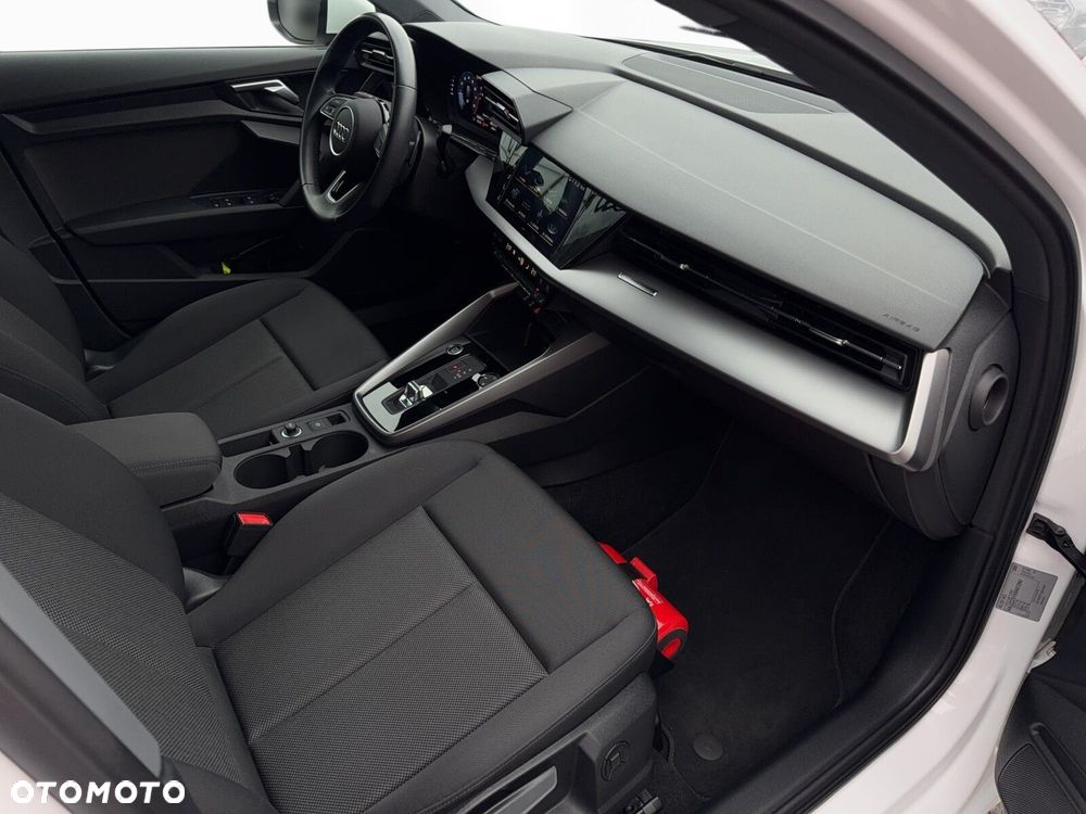 Audi A3 Sportback - 11