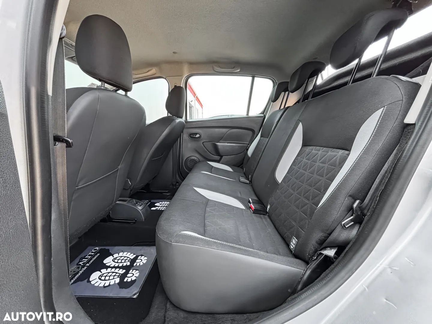 Dacia Sandero - 9