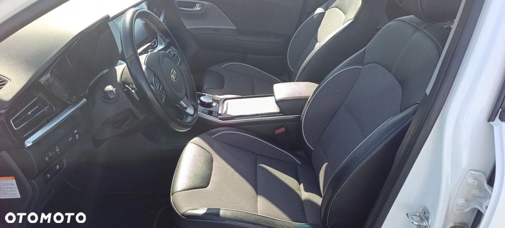 Kia Niro 64kWh L - 16