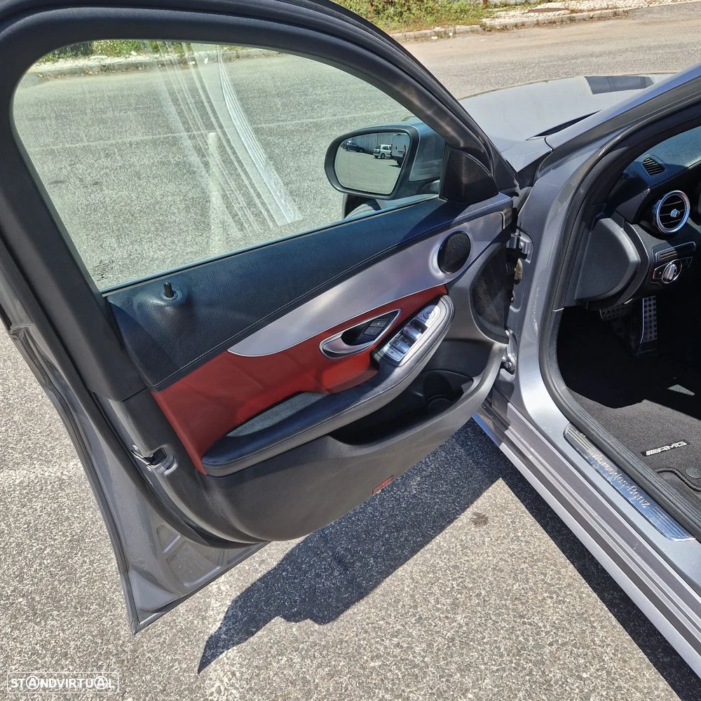 Mercedes-Benz C 300 BlueTEC Hybrid AMG Line - 3