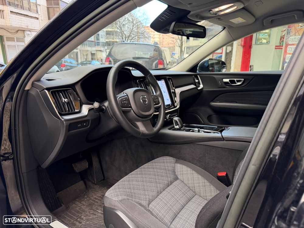 Volvo V60 2.0 T6 AWD TE Core - 2