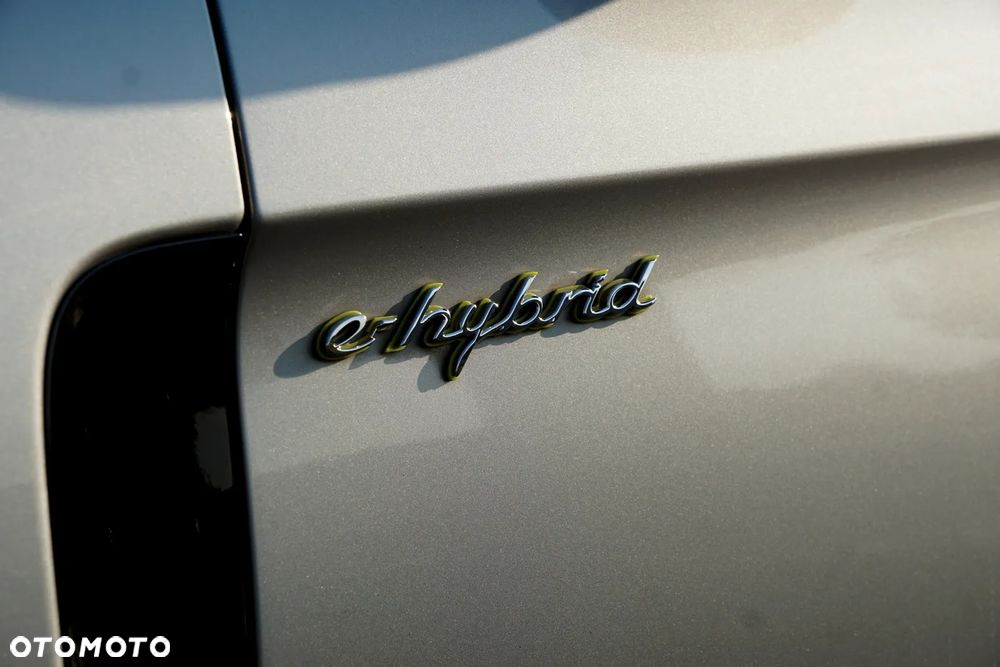 Porsche Panamera 4 E-Hybrid - 15