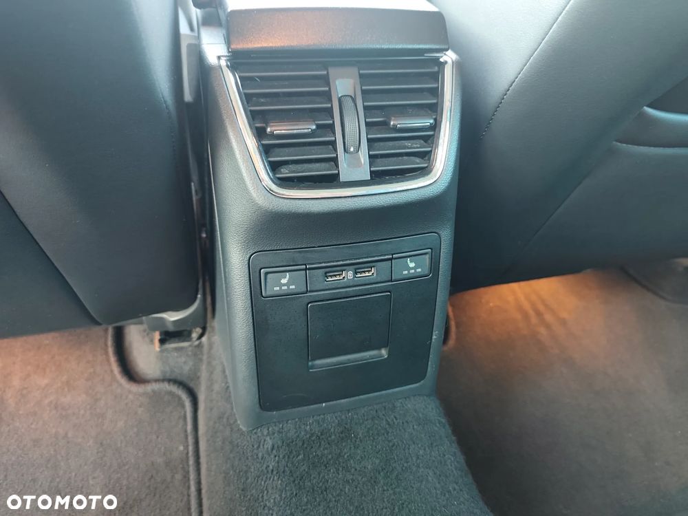 Skoda Octavia 2.0 TDI DSG Premium Edition - 19