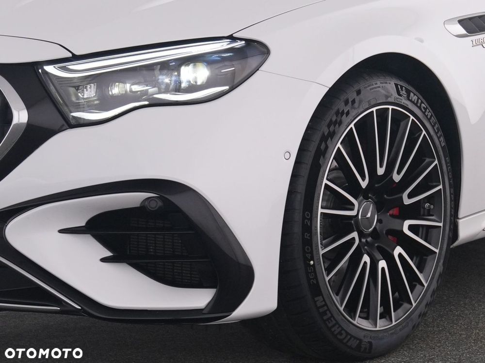 Mercedes-Benz Klasa E AMG 53 PHEV 4Matic+ 9G-Tronic TCT - 14