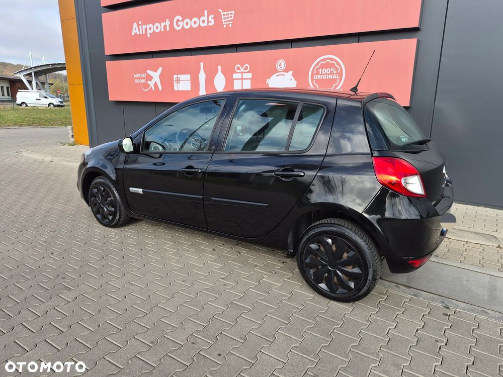 Renault Clio 1.2 16V Life - 3