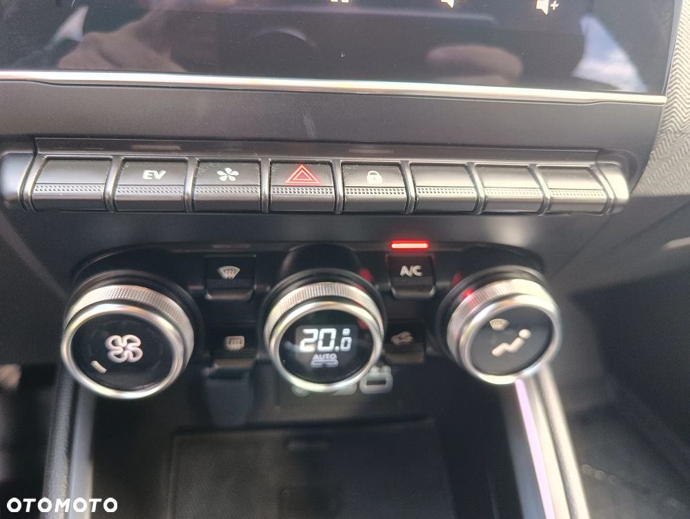 Renault Clio E-TECH Full 145 TECHNO - 17