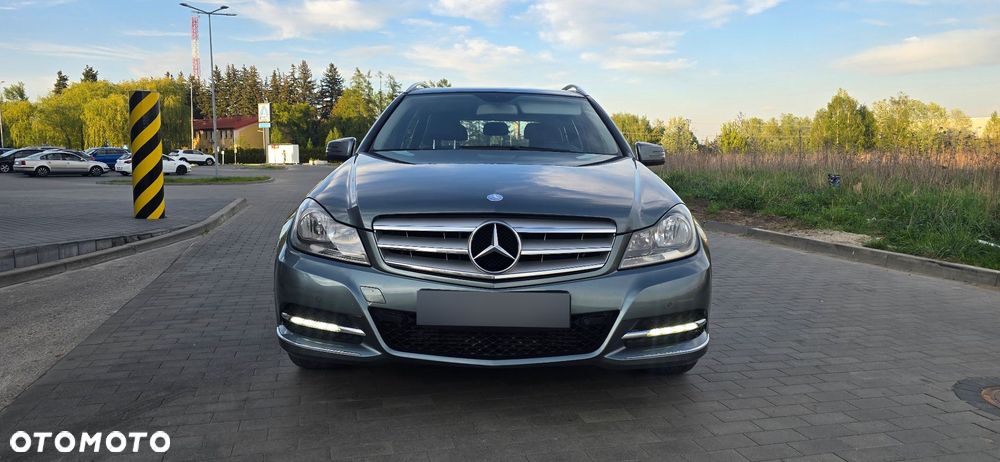 Mercedes-Benz Klasa C 200 CDI BlueEff Avantgarde - 3