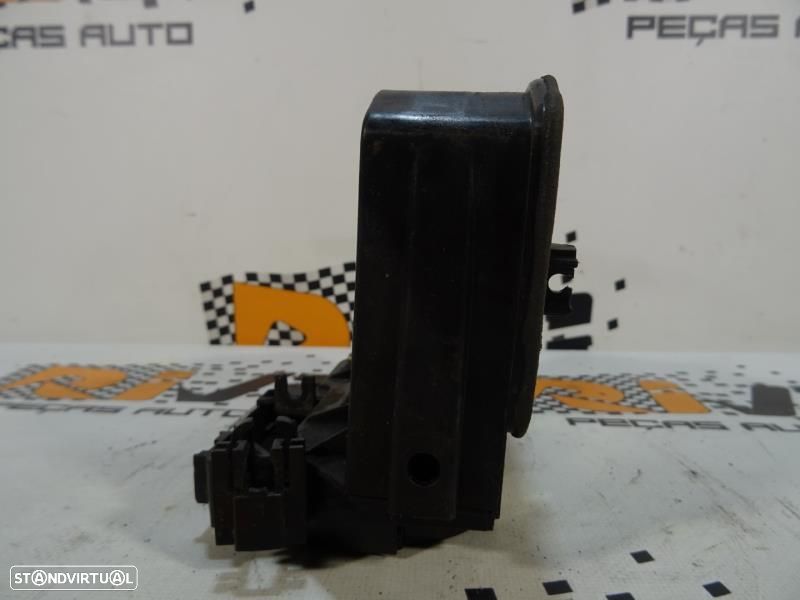 Fecho Da Porta Frente Direita Bmw 5 (F10)  7202144 / A053702 - 3