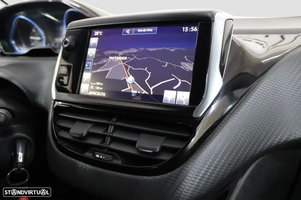 Peugeot 2008 1.2 PureTech Crossway EAT6 - 7