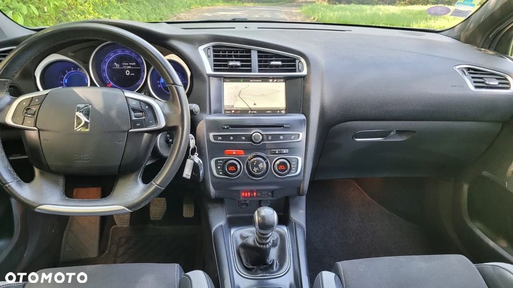 Citroën DS4 PureTech 130 Stop&Start SoChic - 9