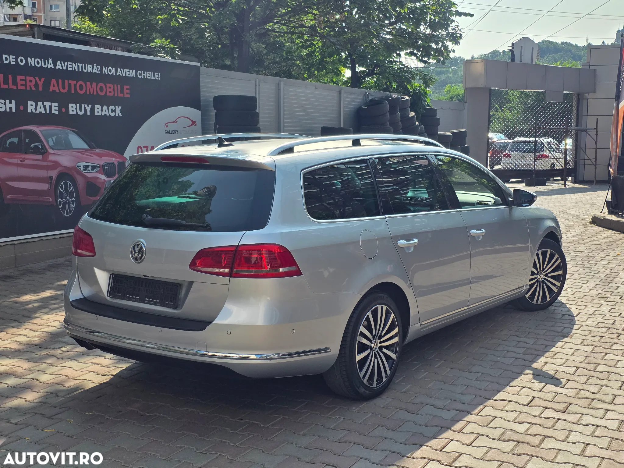 Volkswagen Passat Variant 2.0 TDI Blue TDI DSG Highline - 19