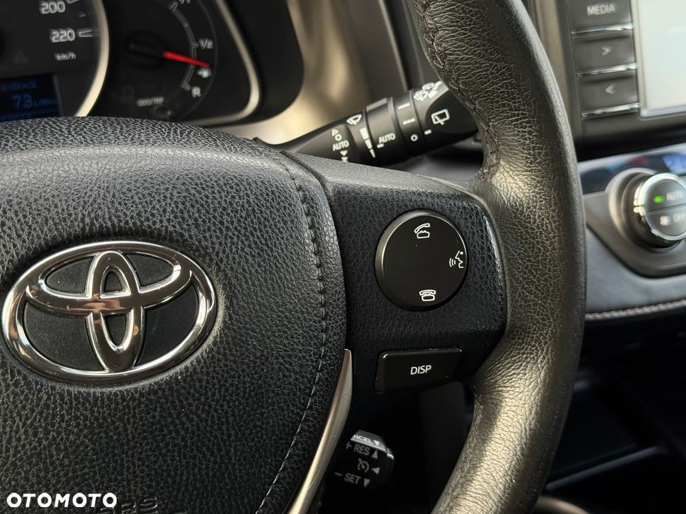 Toyota RAV4 2.0 D-4D Premium - 24