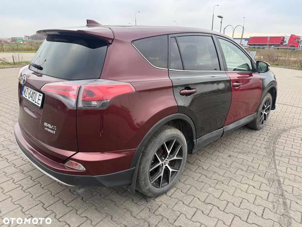 Toyota RAV4 - 7