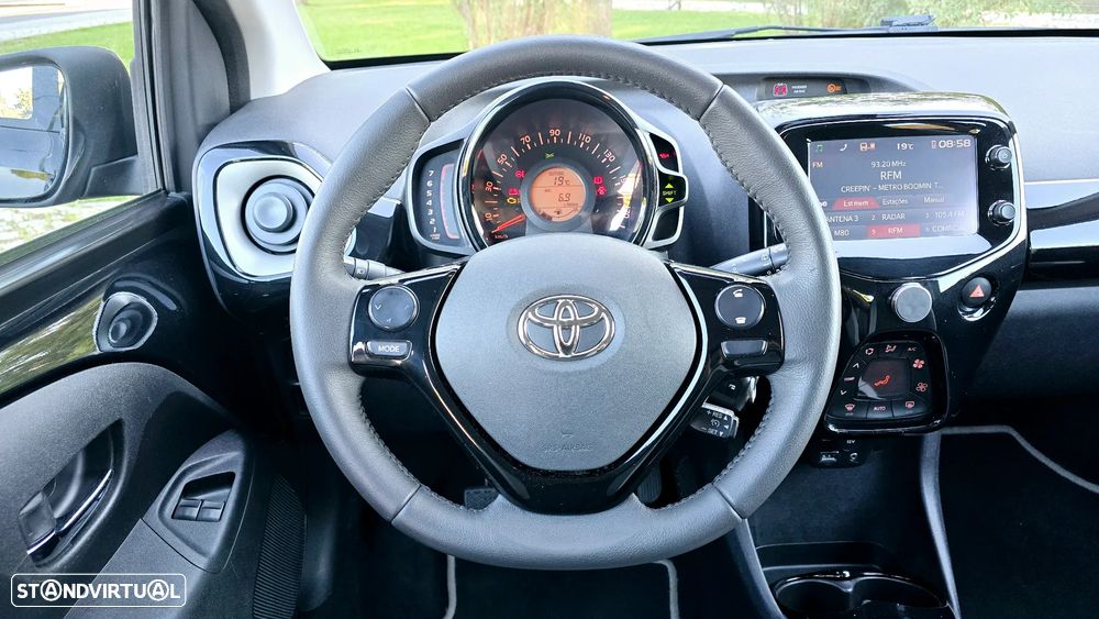 Toyota Aygo 1.0 X-Clusiv - 28