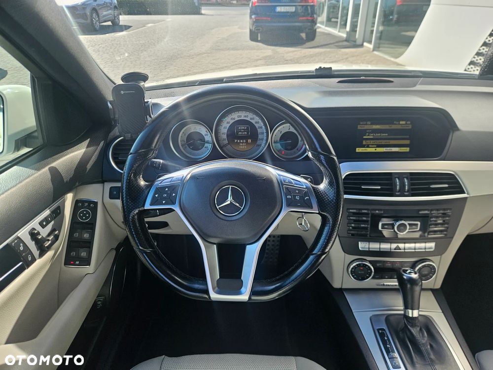 Mercedes-Benz Klasa C 250 CDI DPF 4Matic 7G-TRONIC BlueEFFICIENCY - 13