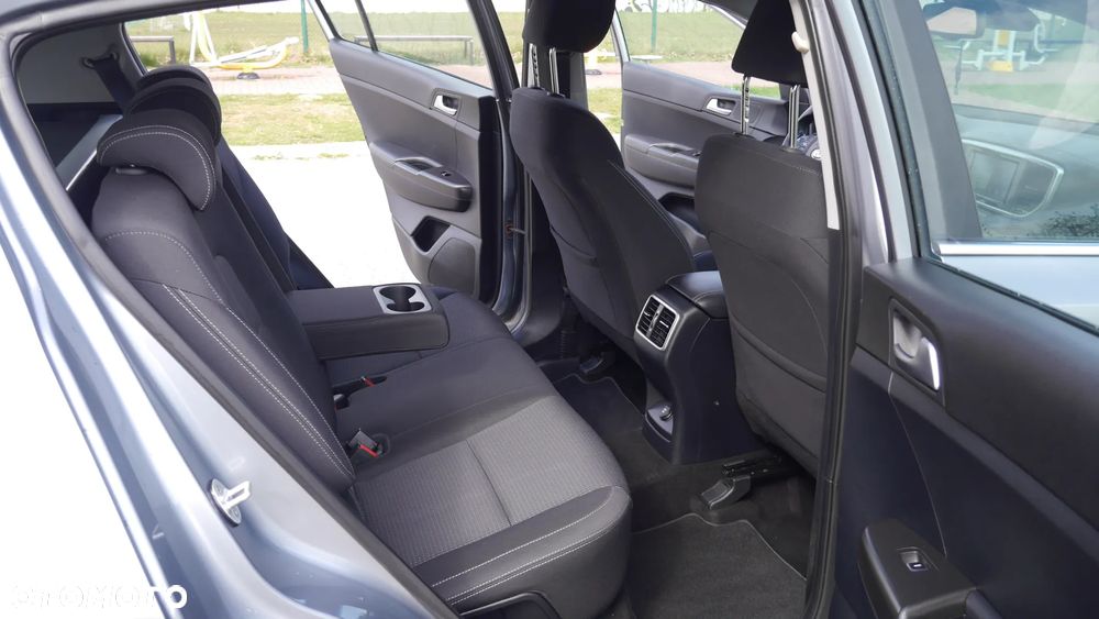 Kia Sportage 1.7 CRDI Business Line M 2WD - 27