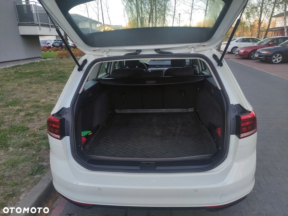Volkswagen Passat 1.5 TSI EVO Business - 11
