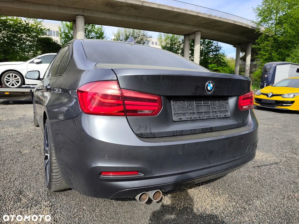 BMW Seria 3 330d xDrive Luxury Line - 20