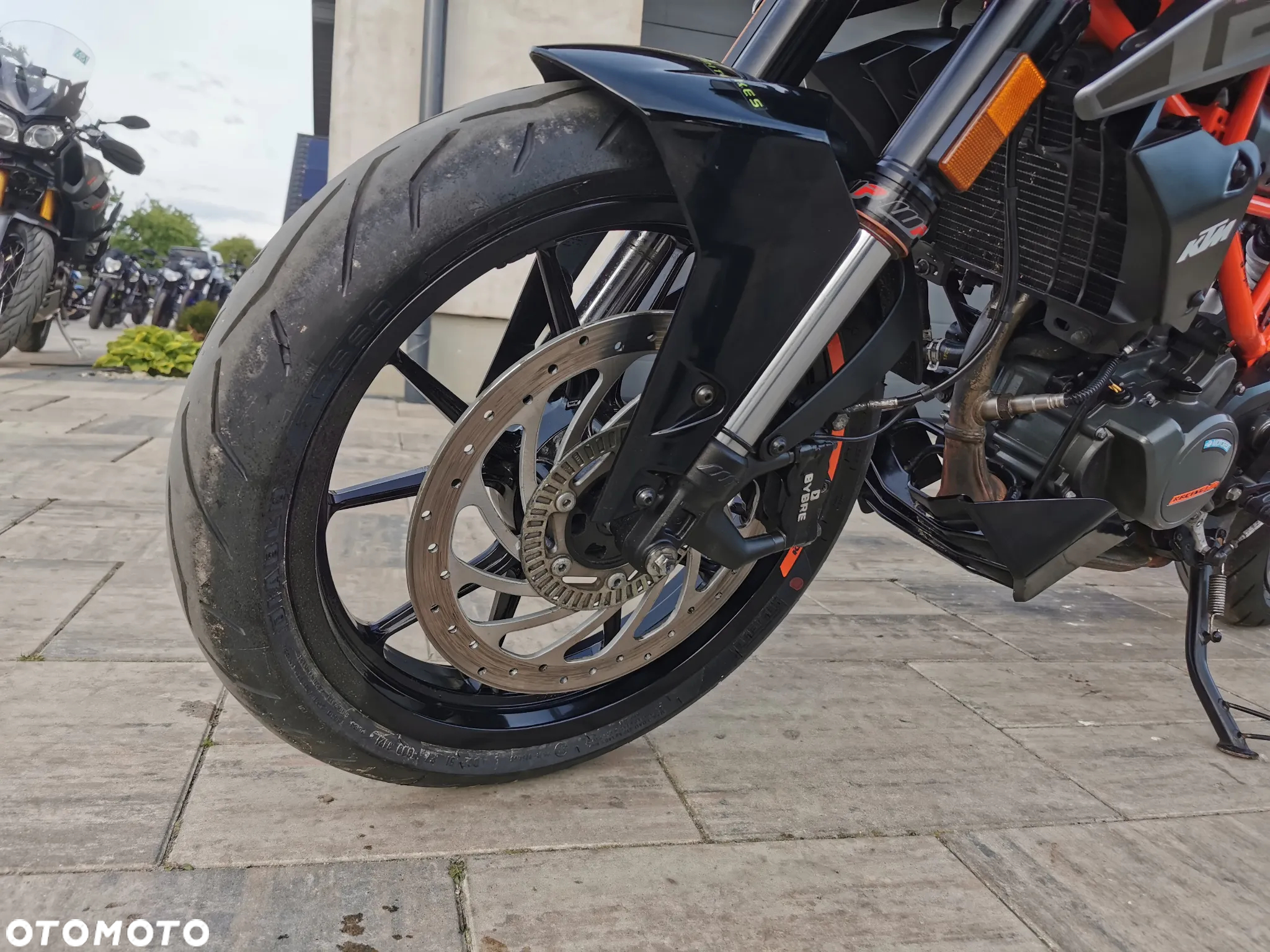 KTM Duke - 13