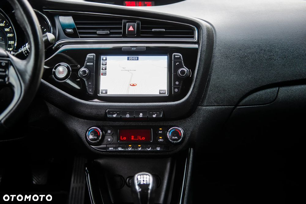 Kia Ceed 1.6 GDI ISG Platinum Edition - 33