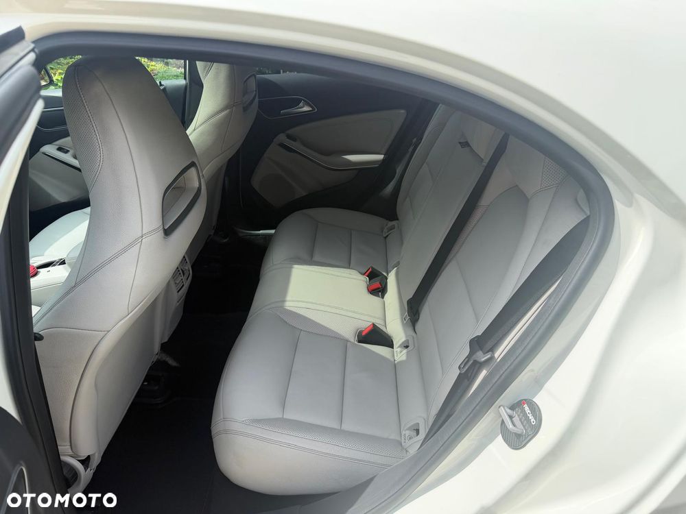 Mercedes-Benz Klasa A 45 AMG 4Matic AMG Speedshift 7G-DCT - 29