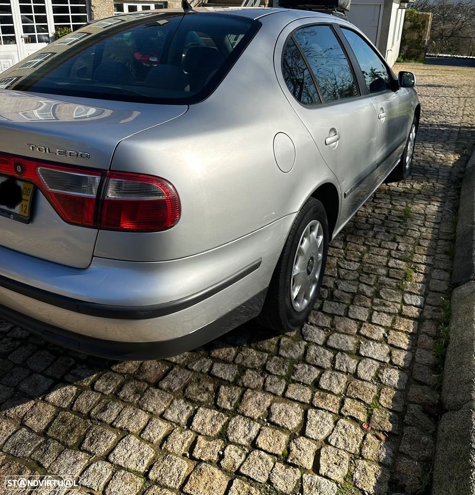 SEAT Toledo 1.6 GT - 4