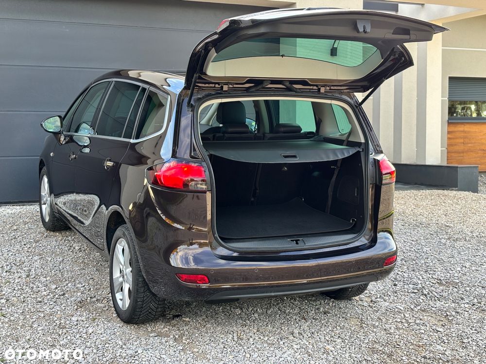 Opel Zafira 1.6 T SIDI Cosmo S&S - 9